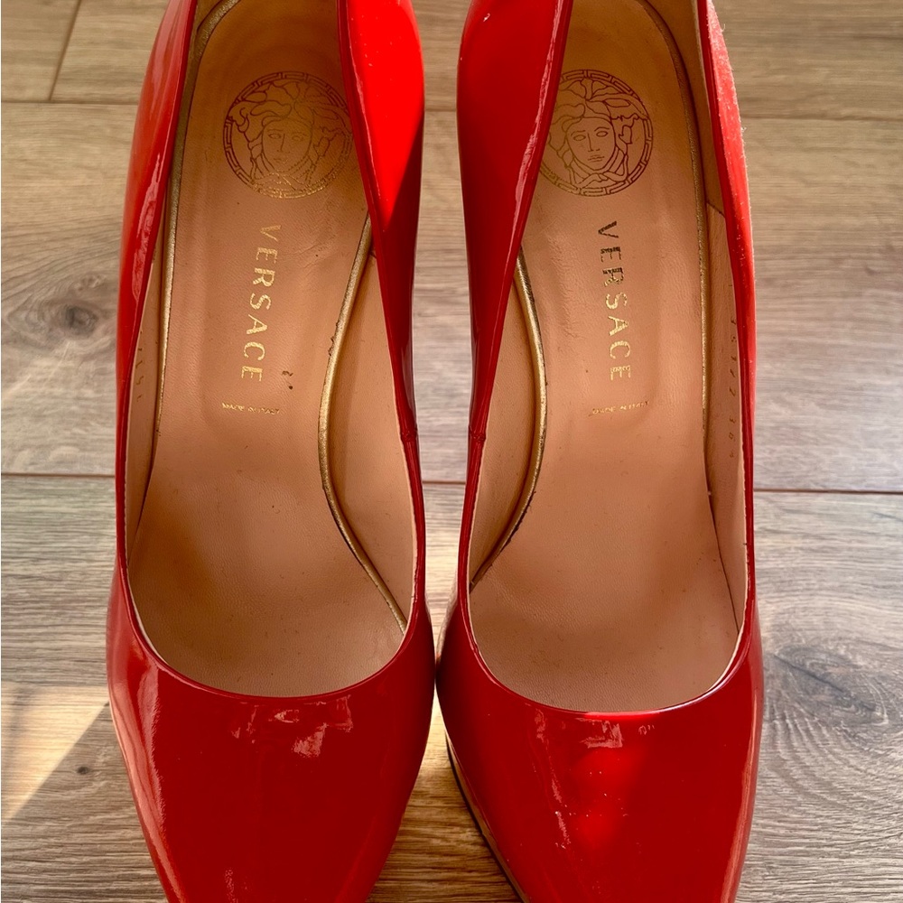 VERSACE Red Patent Leather Ultra High Heels. Y2K - Picture 4 of 7